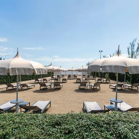 Gallia & Hotel 4*