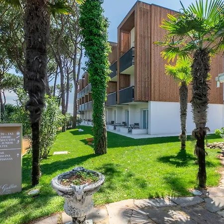 Gallia & Hotel 4*