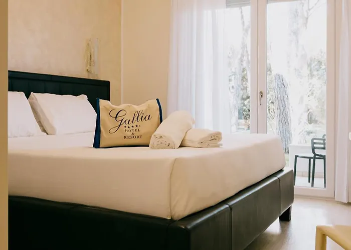Hotel Gallia & 4*